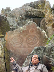 Ed tellig the story of 